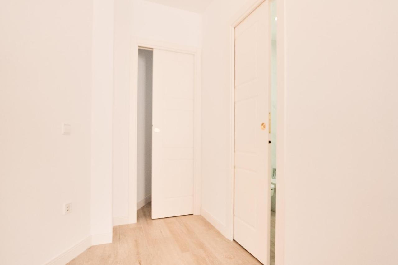 Reposo Sweet Home & Free Parking Sevilla Bagian luar foto